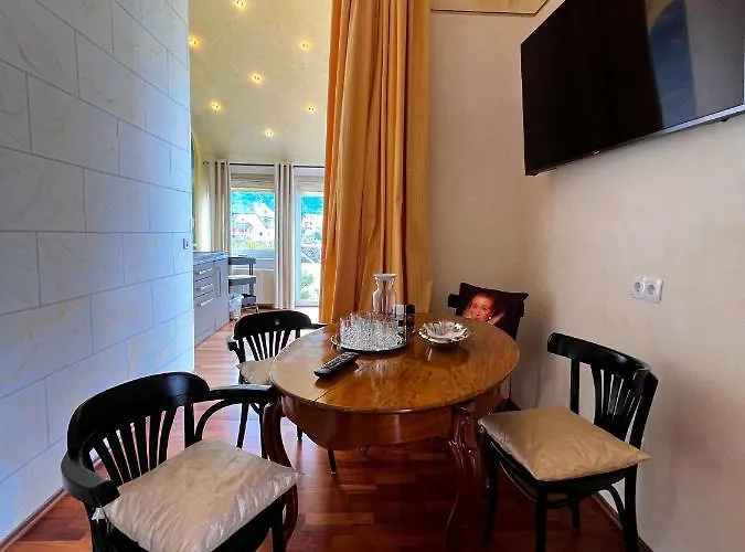 Park Zentral Am Mittelrhein Zimmer&apartments Self Check In 4*